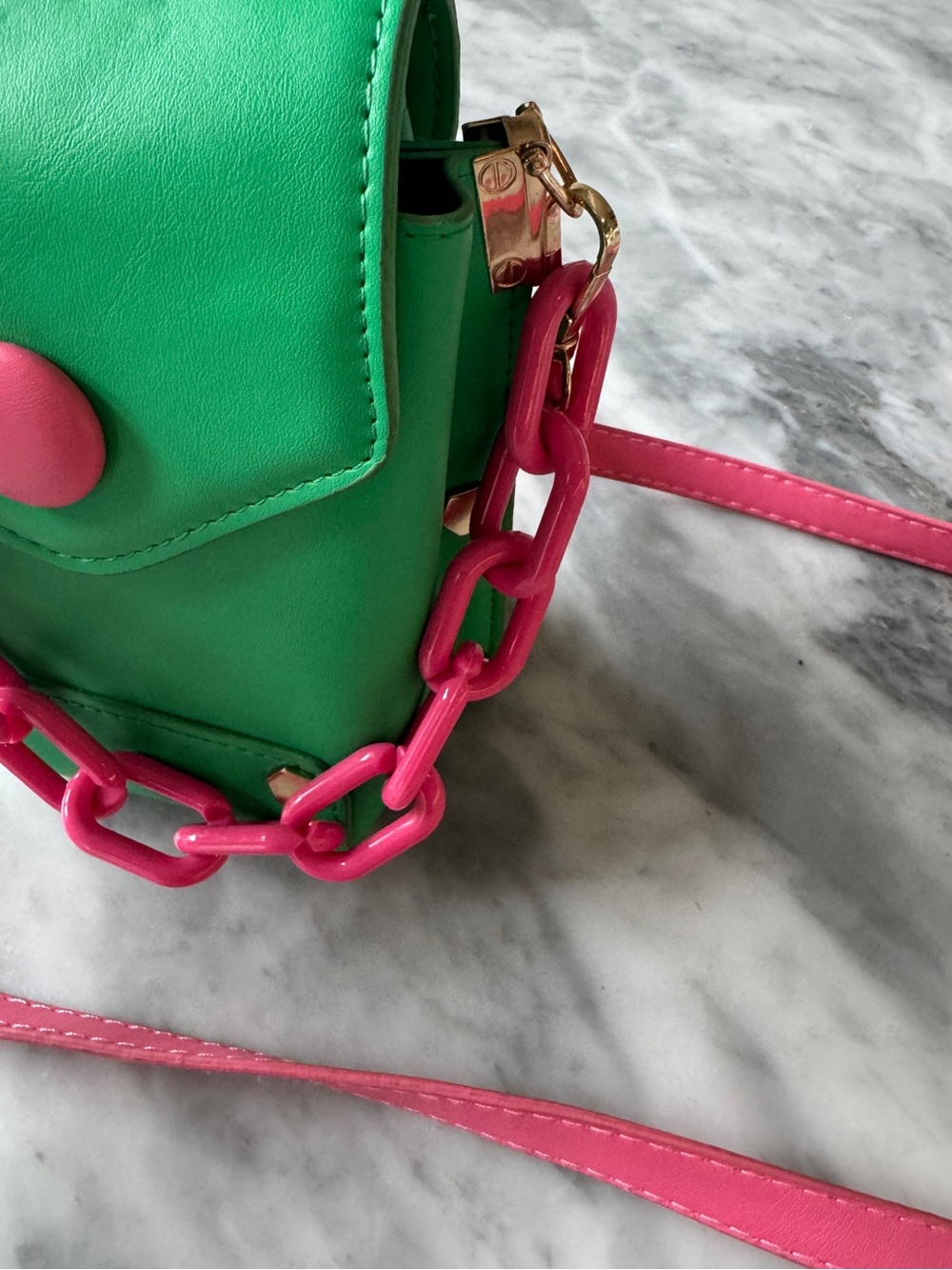 Green Mini Crossbody Camera Bag with Pink Chain and Strap - NWOT - Picture 12 of 12
